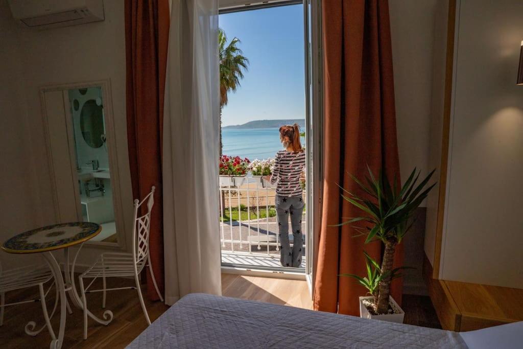 קרוטונה Aquamar Bed And Breakfast מראה חיצוני תמונה