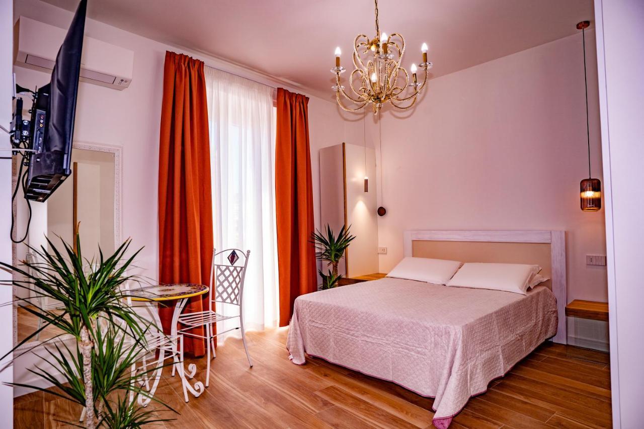 קרוטונה Aquamar Bed And Breakfast מראה חיצוני תמונה